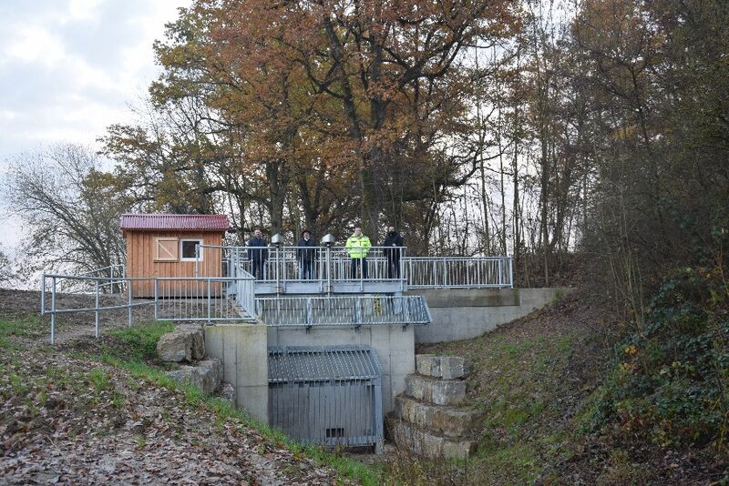 Datei:Hoffenheim Hochwasserrückhaltebecken.jpg