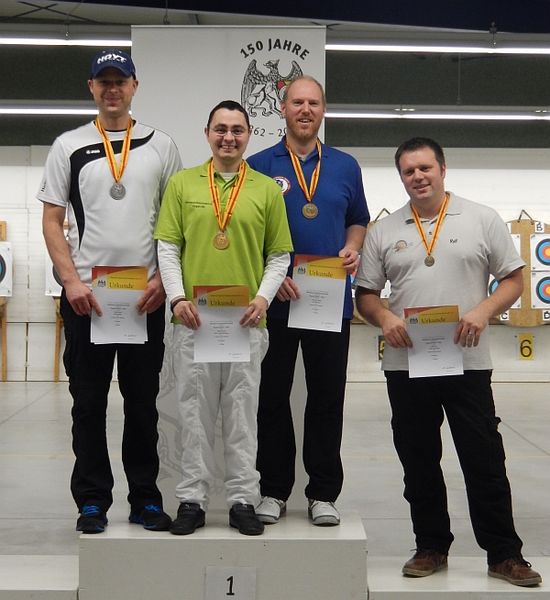 Datei:LM Bogen Halle 2014 5.jpg