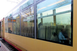 Strassenbahn-gelb.JPG