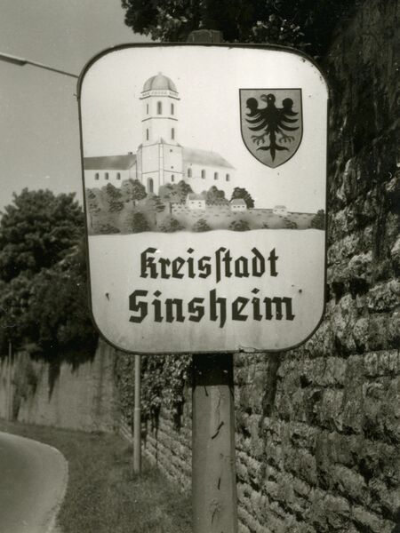 Datei:Sinsheim Kreisstadtschild.jpg
