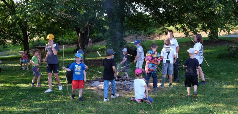 Datei:Klingenbruchhof 2021 Picknick 03.jpg